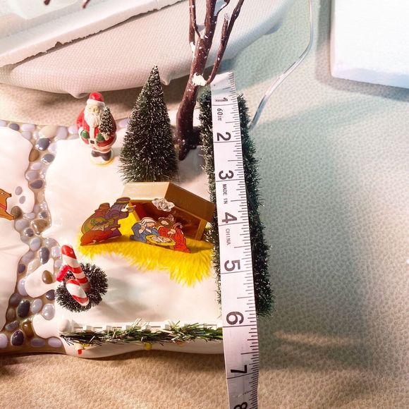 Dept 56 Village Accessories # 52506 Festive Front Yard Christmas Nativity Scene - Picture 2 of 16